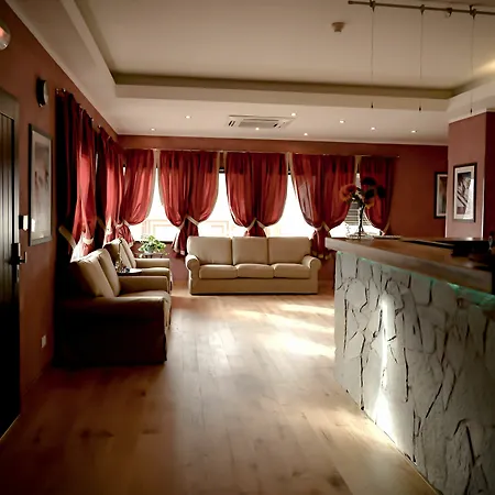 Turan & Hotell