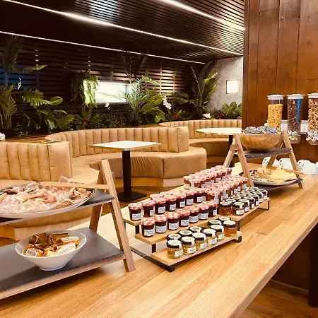 Turan & 3* Les Deux Alpes