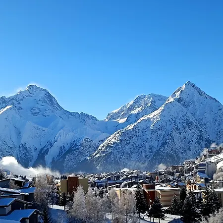 Turan & Ξενοδοχείο