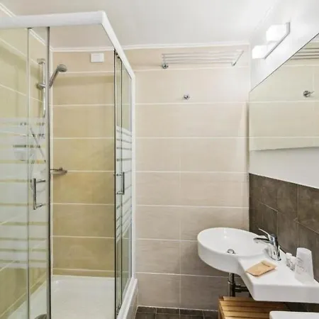 Hotel Turan &