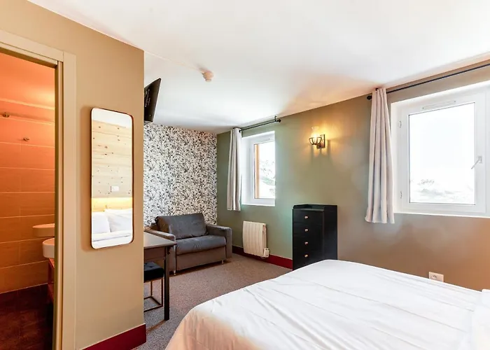 Turan & Λε Ντεζ Αλπ