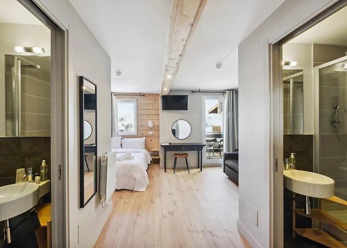 Turan & Λε Ντεζ Αλπ